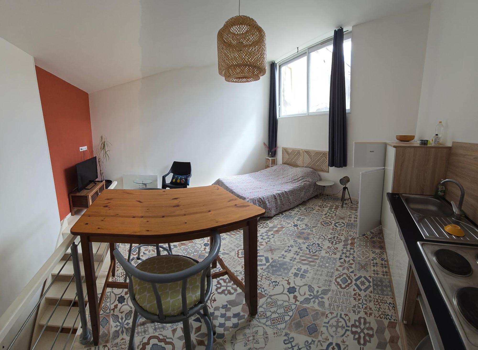 Appartement En Duplex Viviers Exterior photo